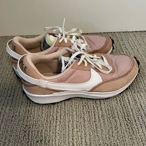 Nike waffle shoes, pink